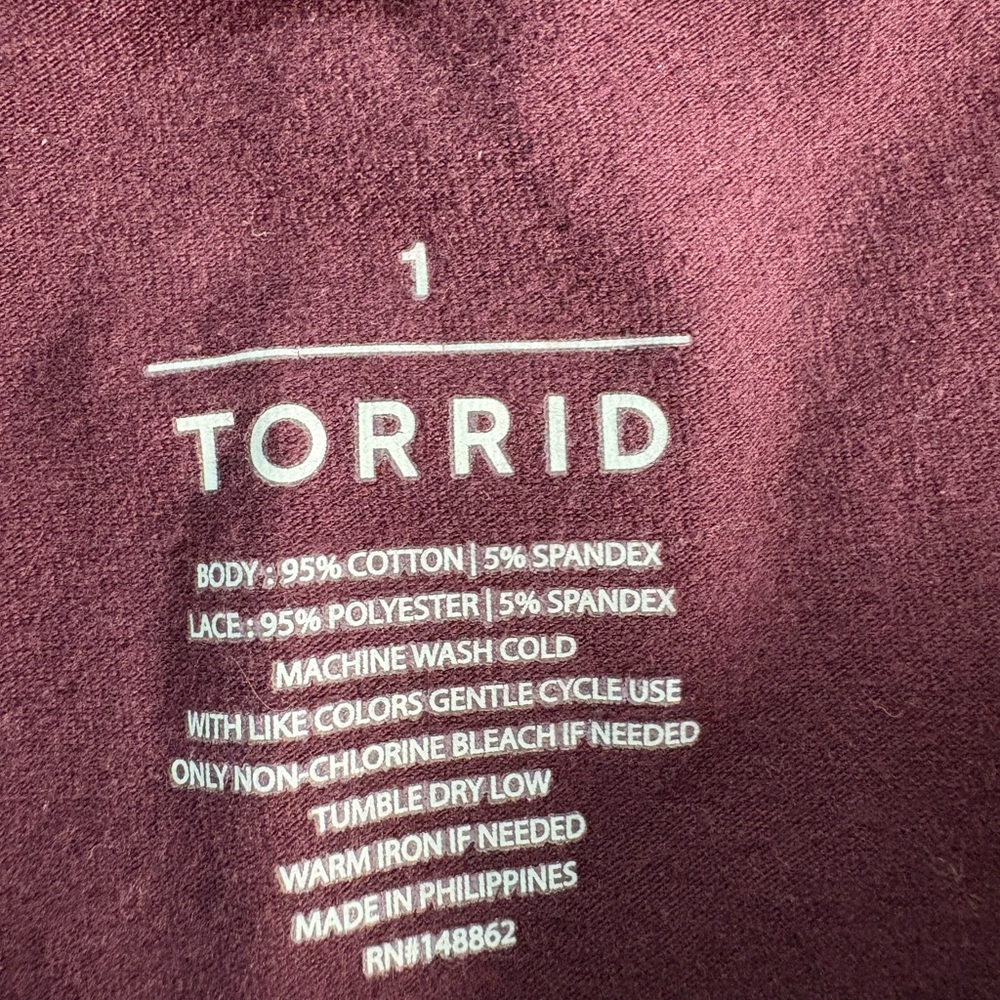 Torrid‎ Deep Purple Lace Sleeve Blouse - Picture 2 of 4